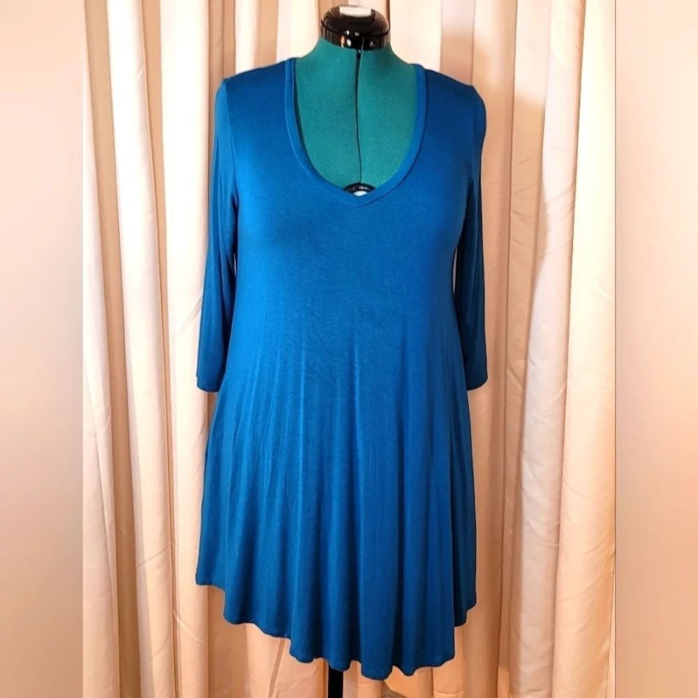 0044. EUC ~Really Cute ~ Lucious Teal ~ Asymmetrical Hem ~ Body Con 👗 Dress-XXL